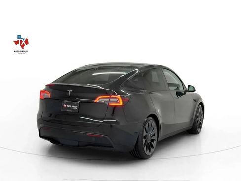 Used 2023 Tesla Model Y Performance AWD/4WD image 6