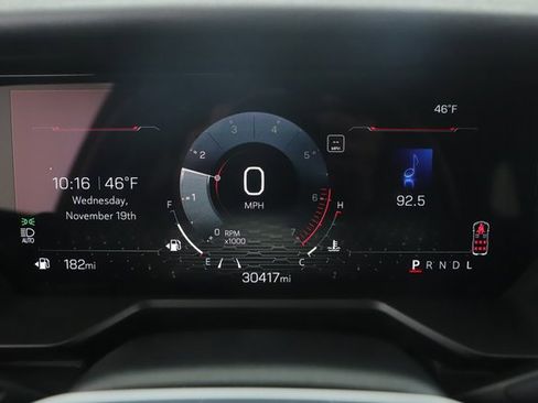 Used 2025 GMC Acadia Elevation image 18