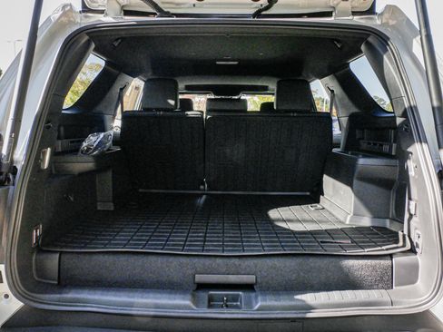 Used 2025 Toyota 4Runner Limited image 32