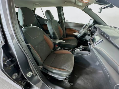 Used 2020 Nissan Kicks SR FWD image 27
