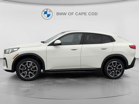 Used 2026 BMW X2 xDrive28i AWD/4WD image 4