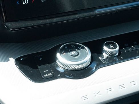 New 2027 Ford Expedition Max Active RWD image 35