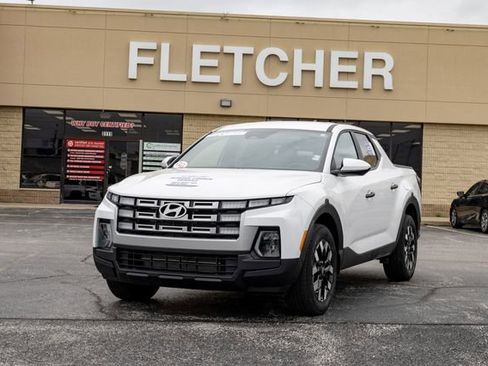 Certified 2026 Hyundai Santa Cruz SE image 1