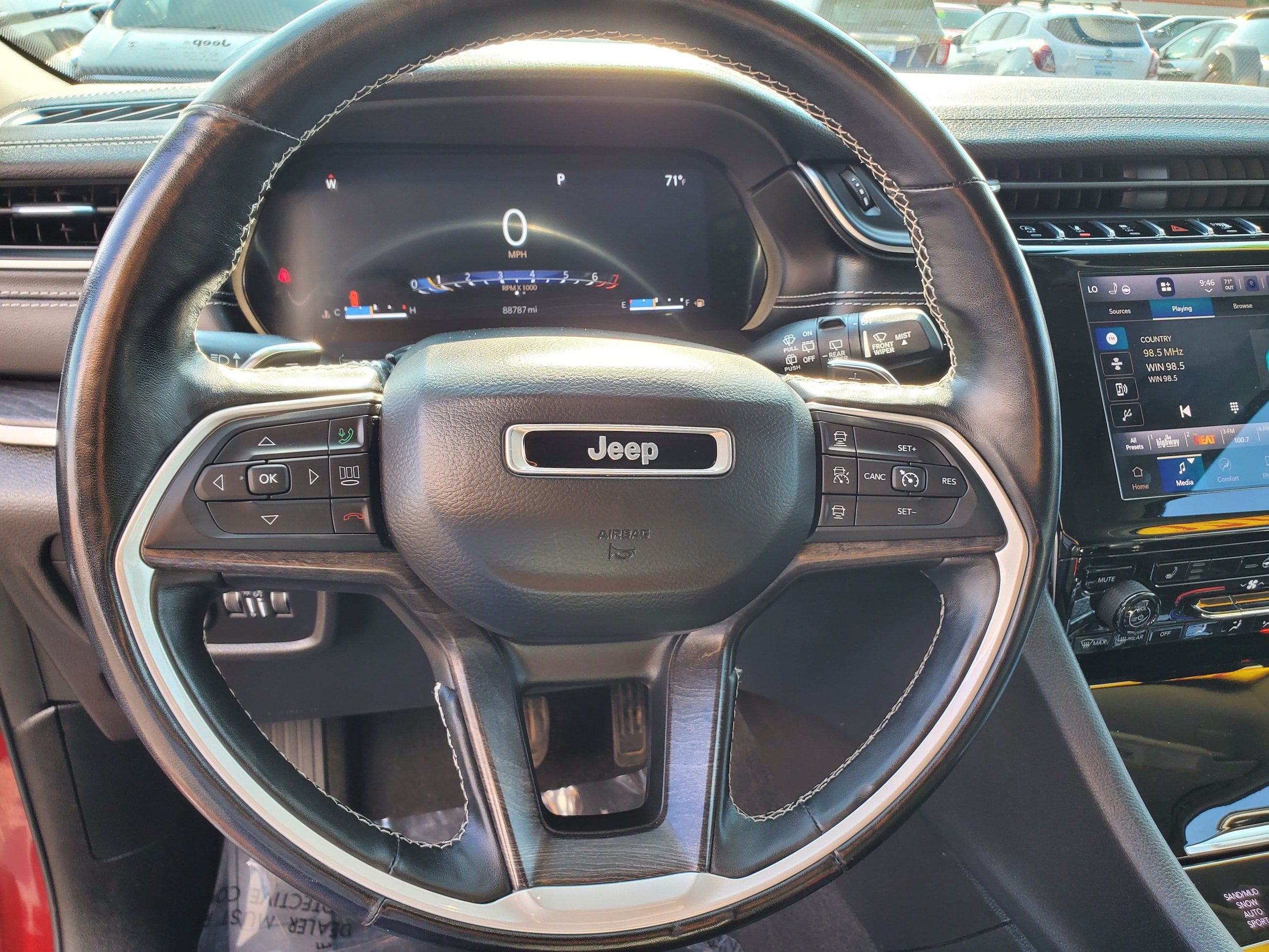 Used 2021 Jeep Grand Cherokee L Limited AWD/4WD image 15