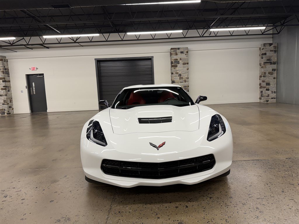 Used 2017 Chevrolet Corvette Stingray Coupe w/ Carbon Flash Badge Package RWD image 2