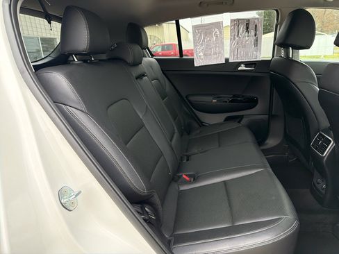 Used 2022 Kia Sportage EX image 34