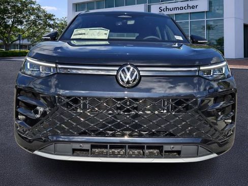 New 2026 Volkswagen Tiguan SEL R-Line AWD/4WD image 2