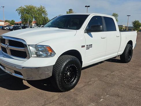 Used 2019 RAM 1500 Classic SLT RWD image 4