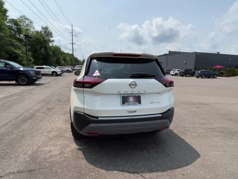 Certified 2023 Nissan Rogue SV w/ SV Premium B Package AWD/4WD image 7