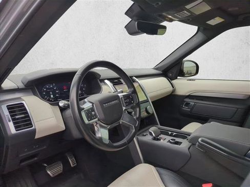 Used 2021 Land Rover Discovery S R-Dynamic image 10