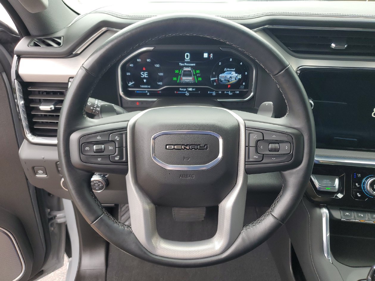 Used 2025 GMC Sierra 1500 Denali w/ Technology Package AWD/4WD image 21