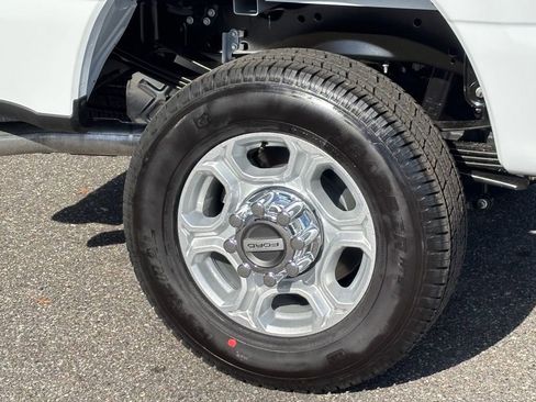 New 2026 Ford F350 XLT w/ 360-Degree Camera Package image 28