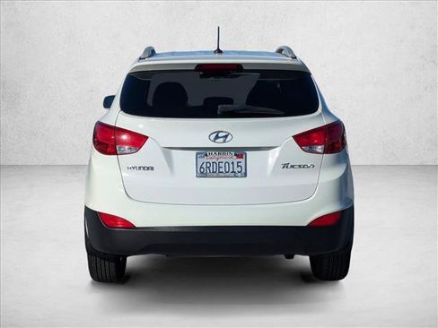 Used 2011 Hyundai Tucson GLS image 7