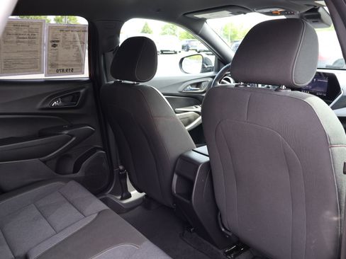 Used 2024 Chevrolet Trax RS w/ Driver Confidence Package image 23