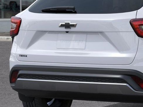 New 2026 Chevrolet Trax LT w/ Driver Confidence Package image 42