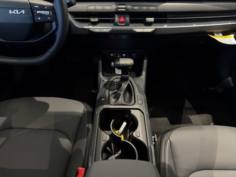 New 2026 Kia K4 EX image 17