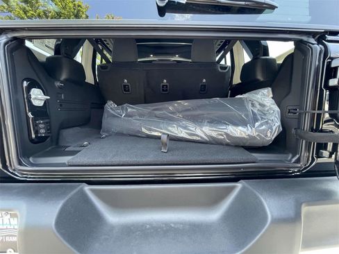 New 2025 Jeep Wrangler Sport S image 27