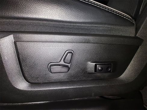 Used 2024 RAM 2500 Laramie image 18