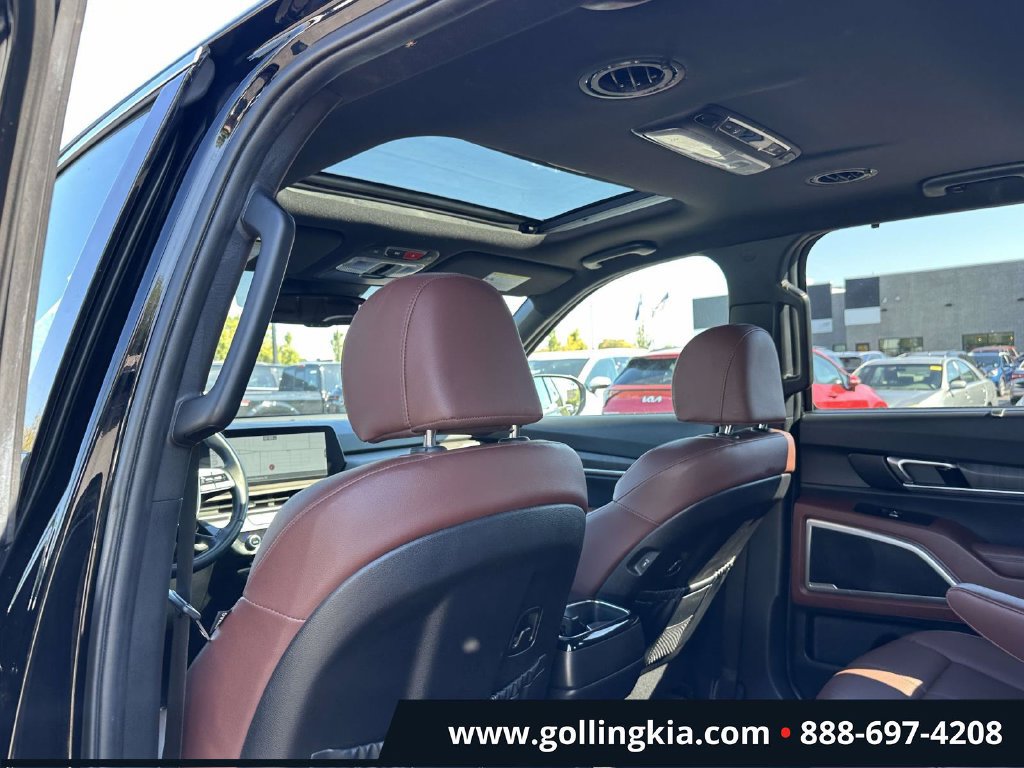 Certified 2024 Kia Telluride EX w/ EX Captain's Chair Package AWD/4WD image 14