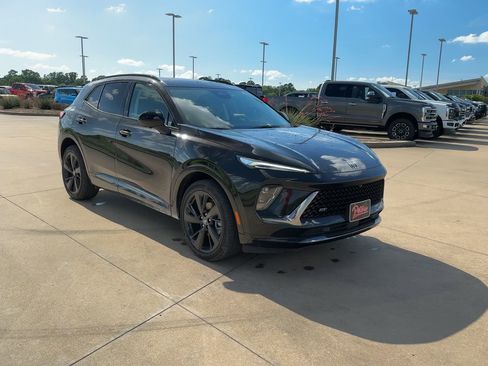 New 2025 Buick Envision Sport Touring image 2