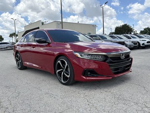Used 2022 Honda Accord Sport image 2
