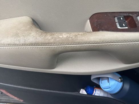 Used 2017 Kia Sorento LX w/ LX Convenience Package image 3