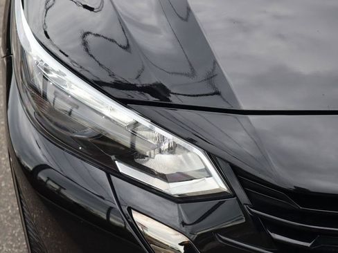 Certified 2024 Nissan Sentra SR FWD image 11
