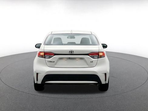 Used 2025 Toyota Corolla LE FWD image 6