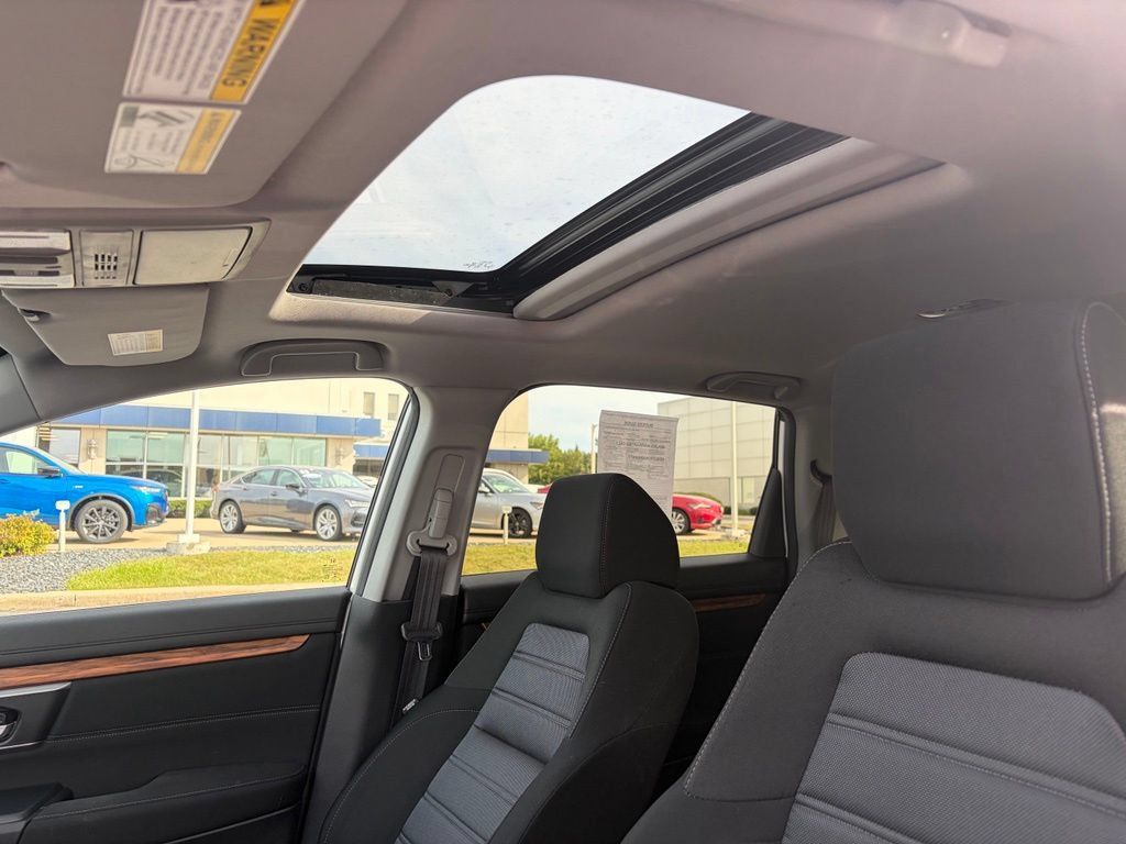Used 2017 Honda CR-V EX image 11