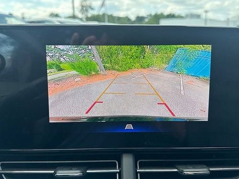 Certified 2024 Chevrolet Trax ACTIV w/ Driver Confidence Package FWD image 24