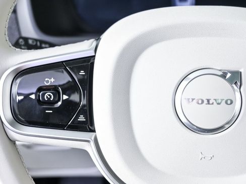 New 2026 Volvo XC90 T8 Ultra w/ Protection Package Premier AWD/4WD image 10