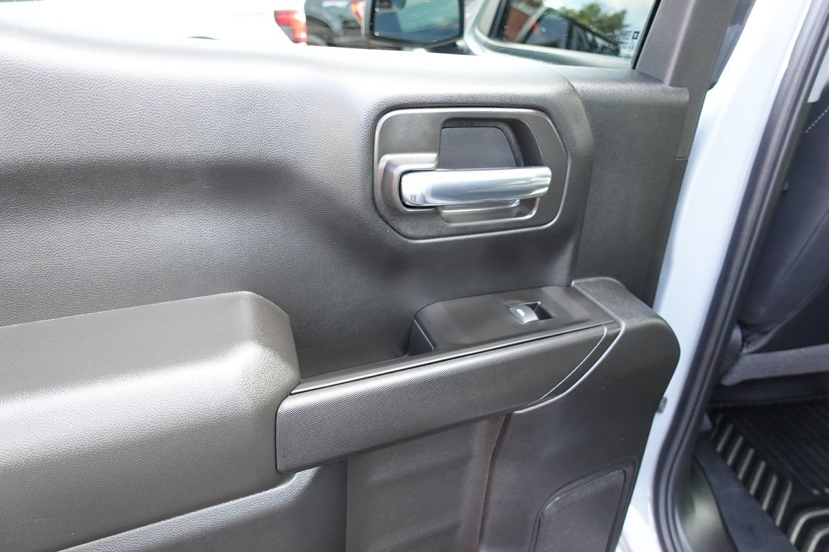 Used 2024 Chevrolet Silverado 1500 Custom w/ LPO, Dark Essentials Package AWD/4WD image 21
