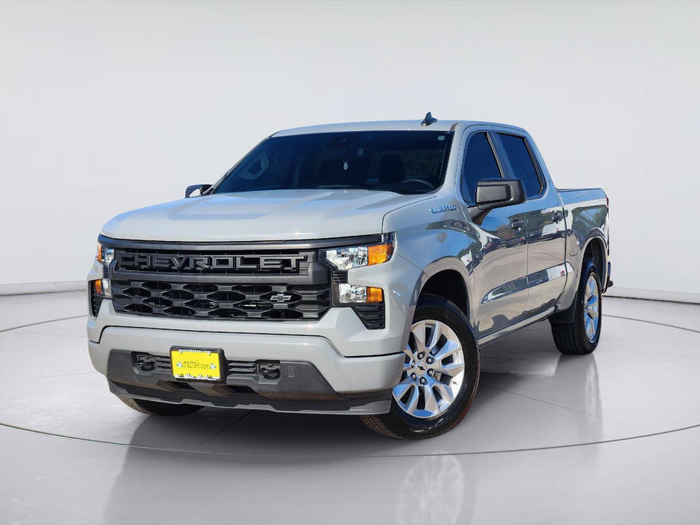 Used 2024 Chevrolet Silverado 1500 Custom RWD image 1