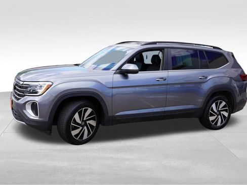 Used 2024 Volkswagen Atlas SE AWD/4WD image 10