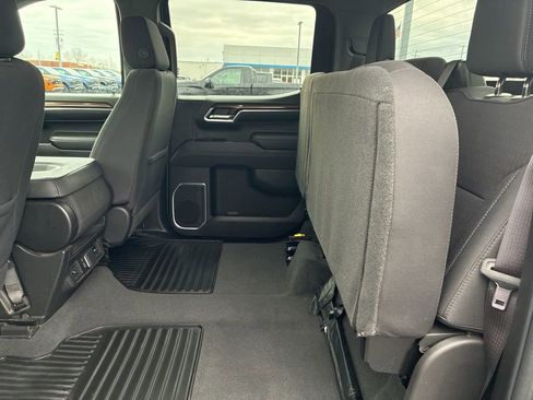 Used 2023 Chevrolet Silverado 1500 LT image 28