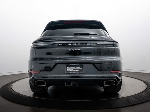 Certified 2026 Porsche Cayenne AWD/4WD image 6