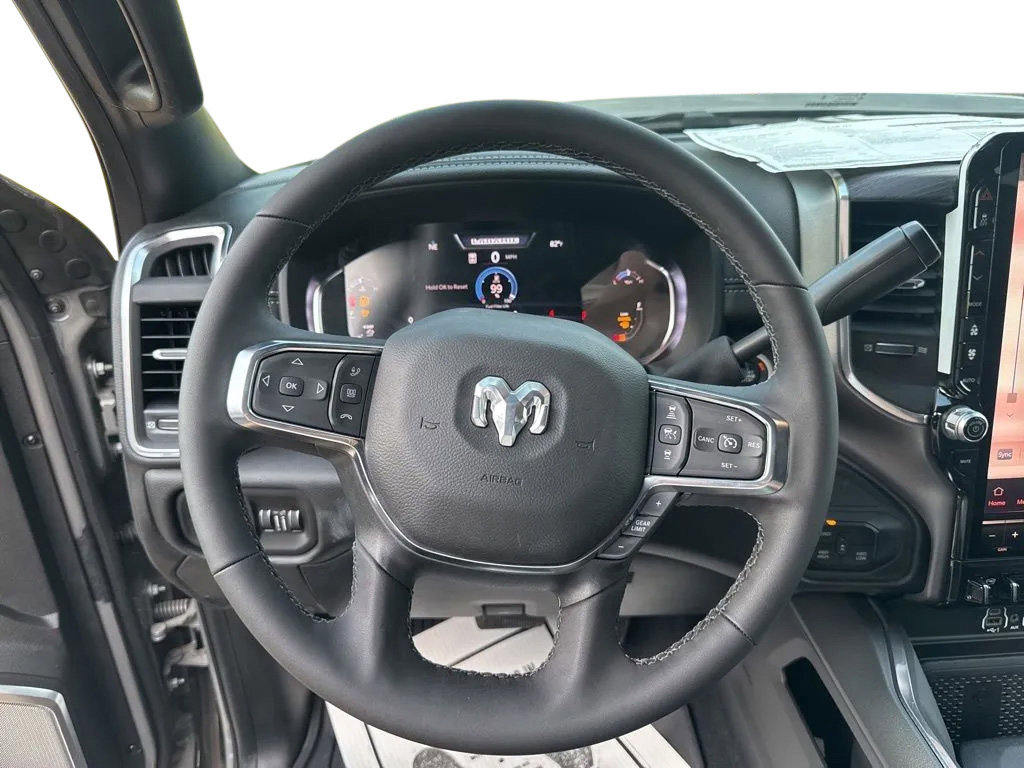 New 2026 RAM 2500 Laramie AWD/4WD image 12