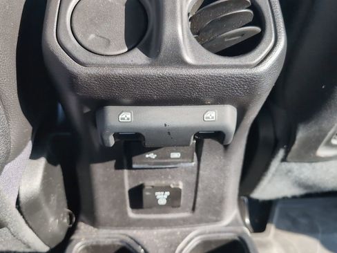 Used 2020 Jeep Gladiator Rubicon image 21