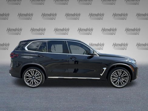 Used 2026 BMW X5 xDrive40i AWD/4WD image 9