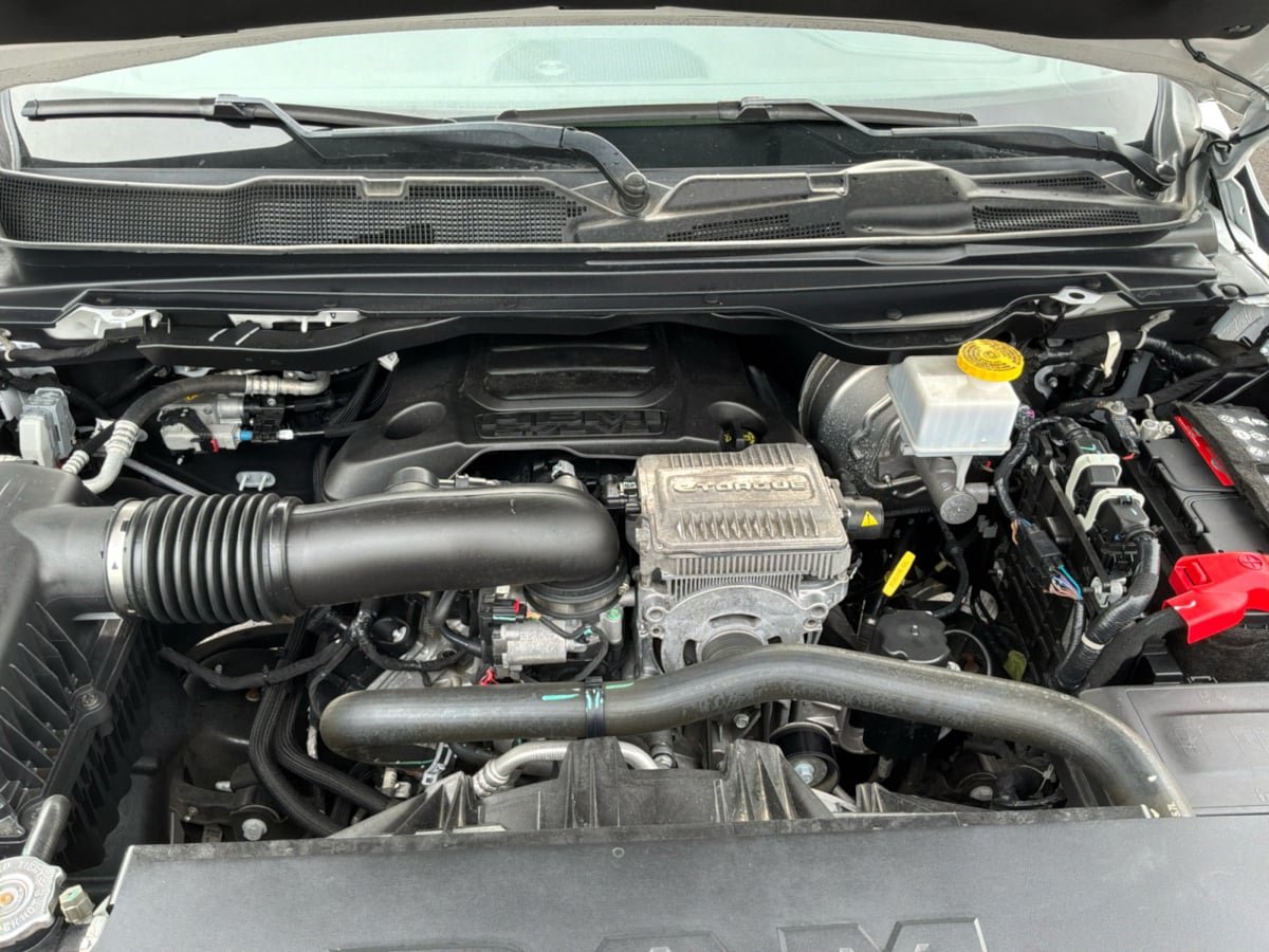 Used 2024 RAM 1500 Laramie RWD image 22