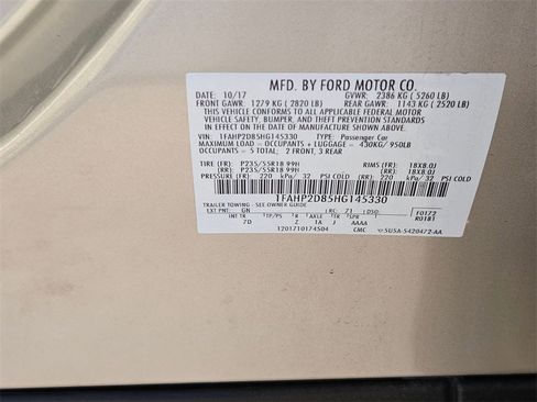 Used 2017 Ford Taurus SE image 30