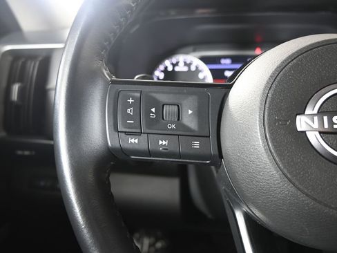 Used 2023 Nissan Pathfinder SL AWD/4WD image 36