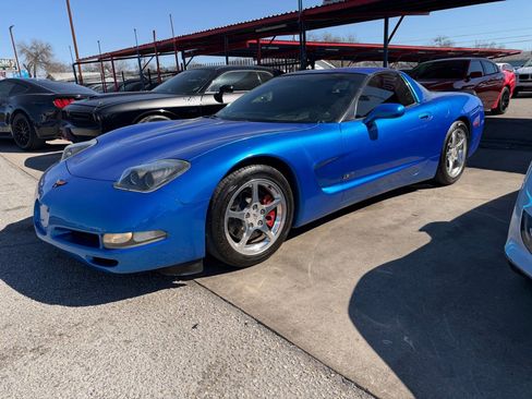 Used 1999 Chevrolet Corvette w/ Roof Pkg image 11