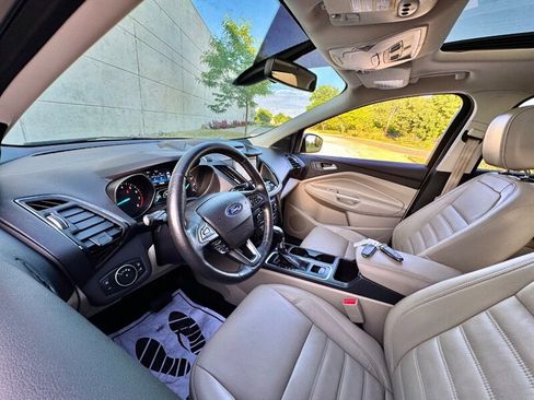 Used 2017 Ford Escape Titanium AWD/4WD image 16