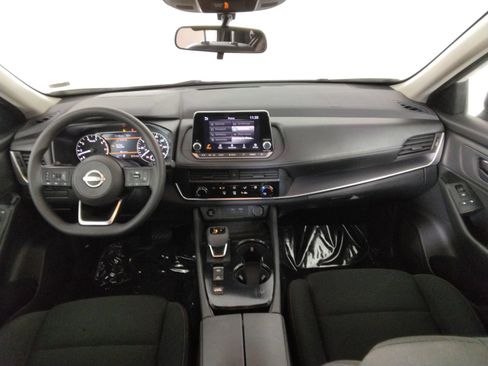 Used 2024 Nissan Rogue S FWD image 29