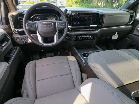 New 2025 GMC Sierra 2500 SLT w/ SLT Premium Package AWD/4WD image 16