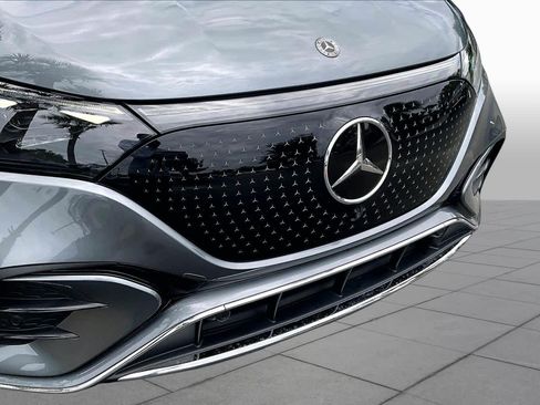 Certified 2023 Mercedes-Benz EQE 350+ SUV w/ AMG Line Exterior Package image 29