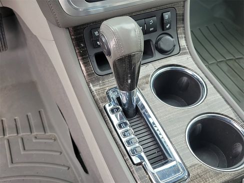 Used 2014 GMC Acadia SLT w/ Technology Package image 31