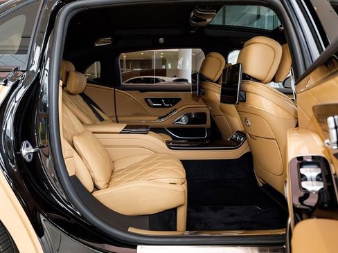 Used 2023 Mercedes-Benz Maybach S 680 4MATIC image 16