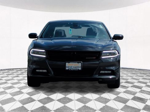Used 2015 Dodge Charger SXT image 10